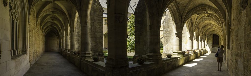 cloister-abbey-locdieu (c) B.Vidao