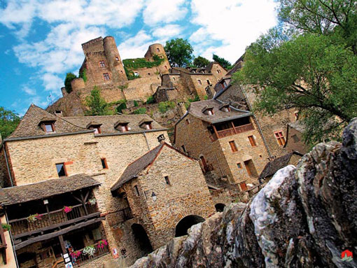 belcastel-village-medieval