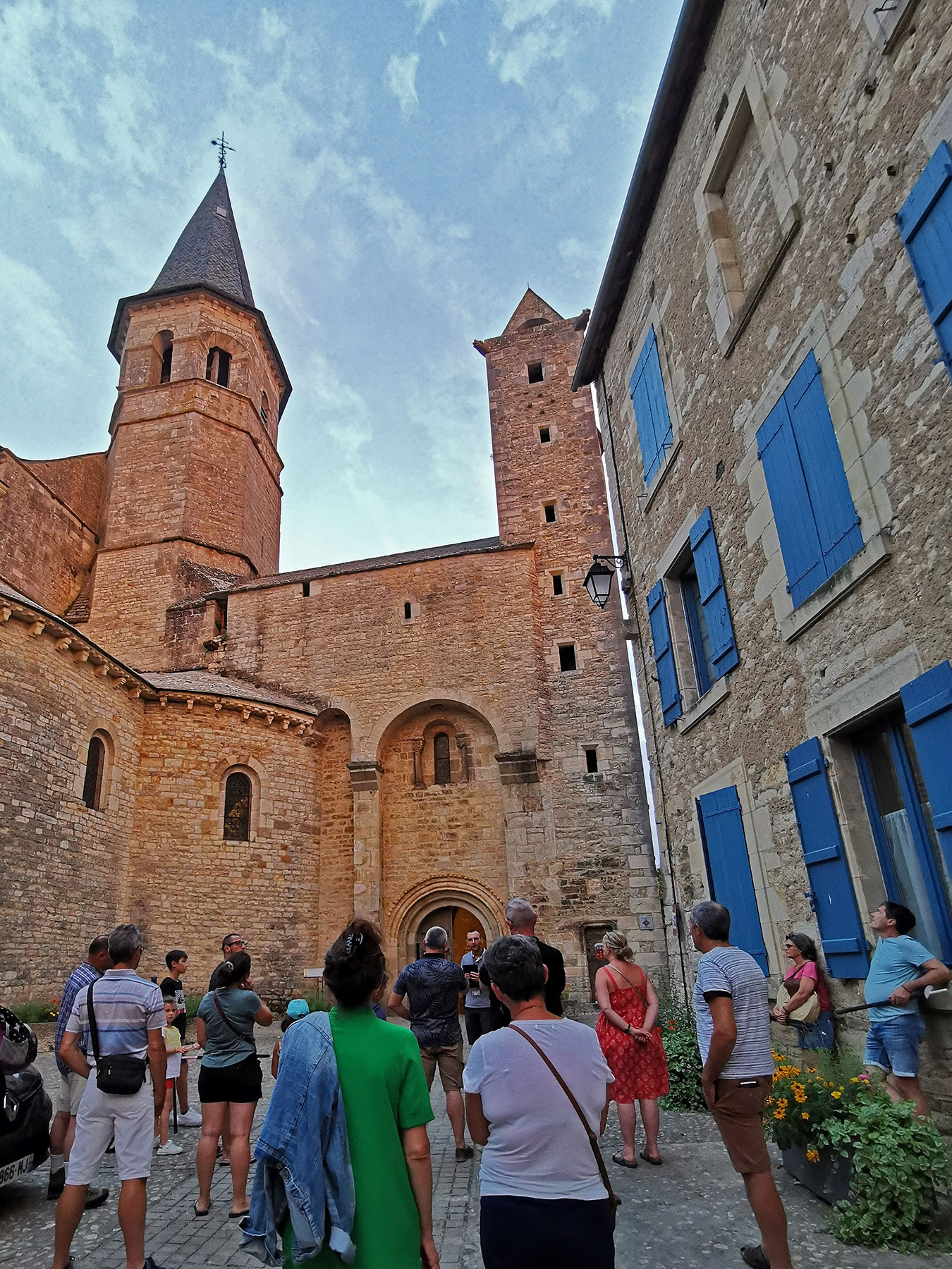 Visita guidata notturna con fiaccolata di Villeneuve d'Aveyron