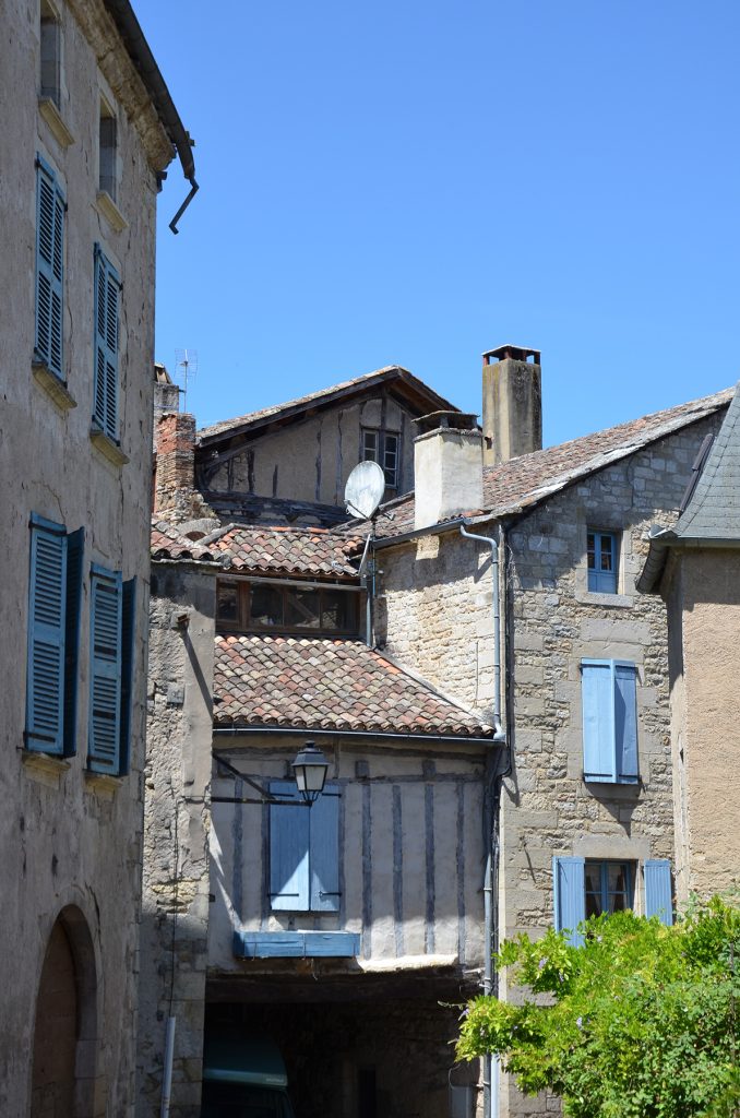 lane-caylus-patrimonio