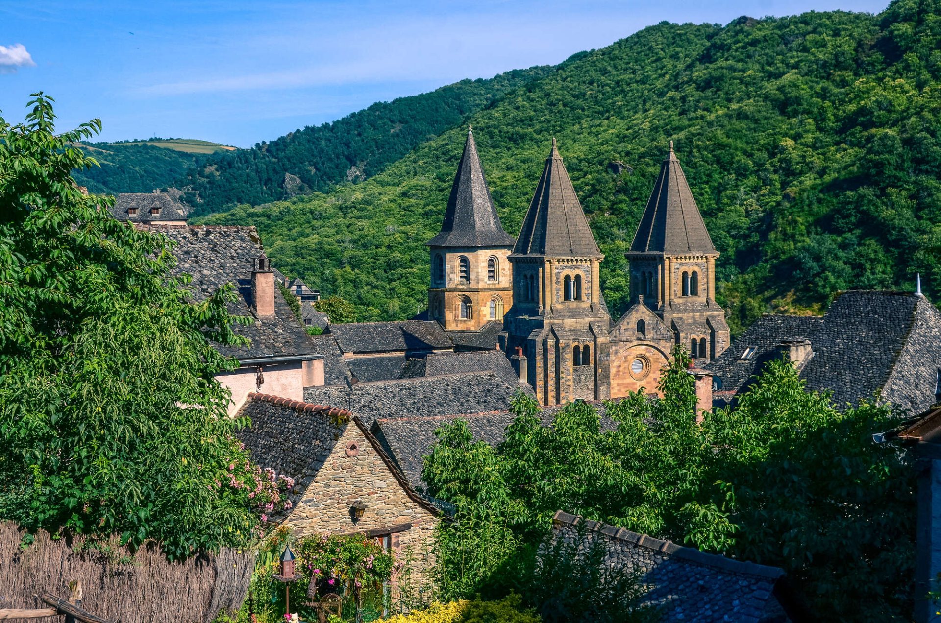 Conques - Bastidas y Gargantas del Aveyron Conques - Bastidas y Gargantas del Aveyron