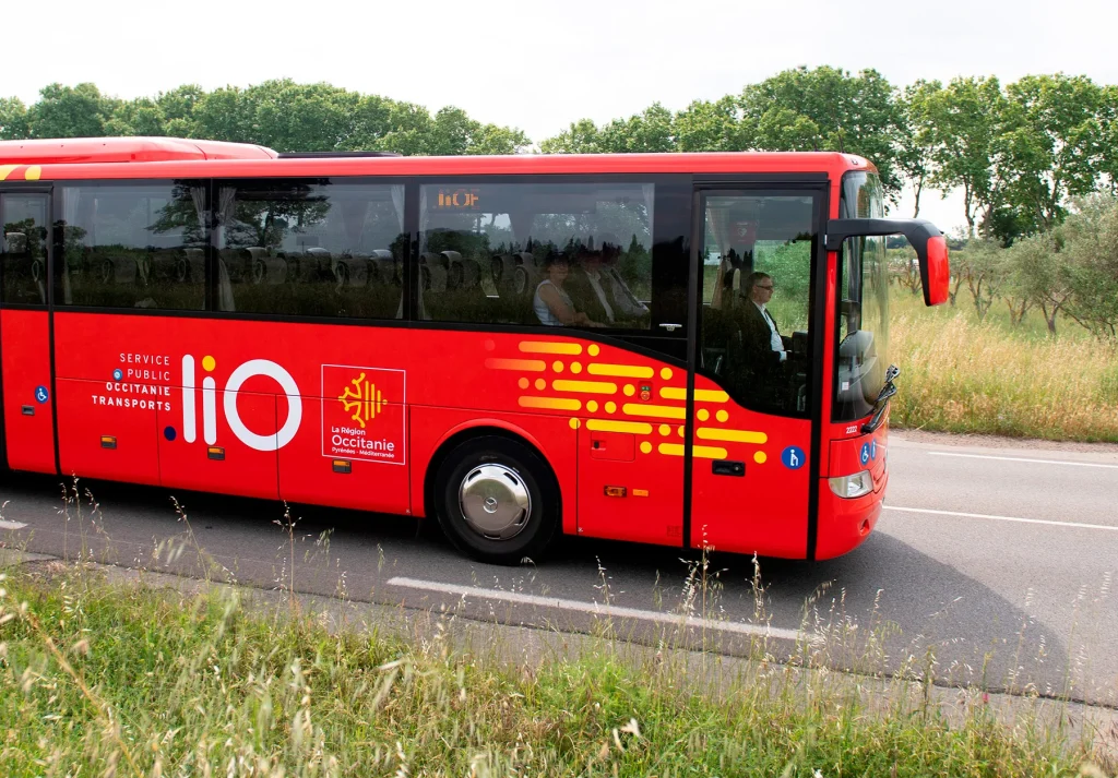 Traveling by liO bus