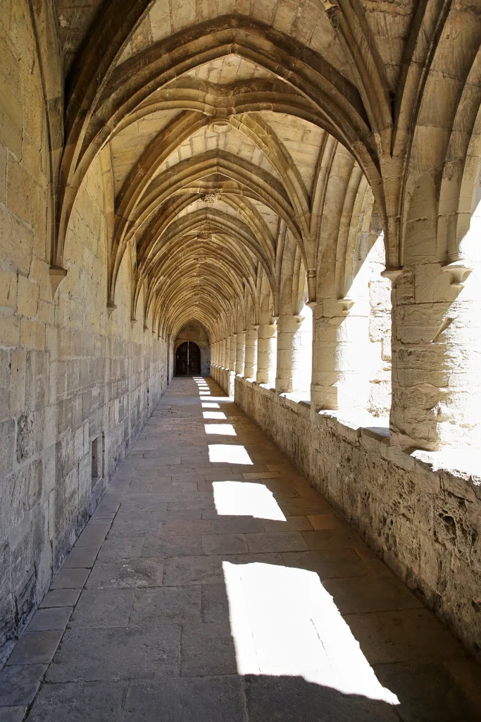 Grand cloître du monastère de la chartreuse
