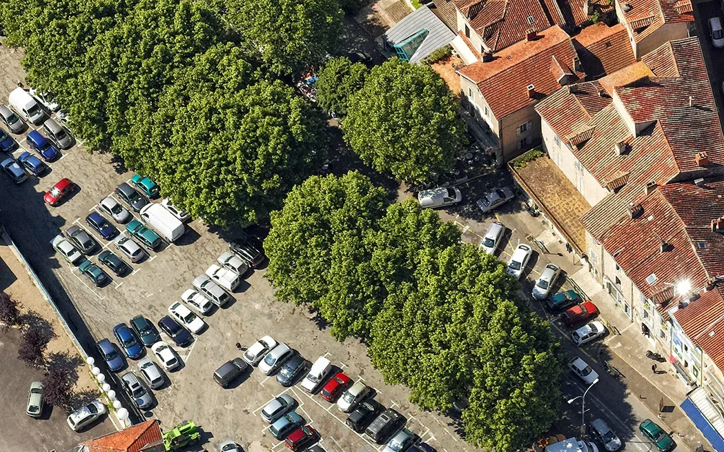 Parkplätze und Parkplätze in Villefranche de Rouergue