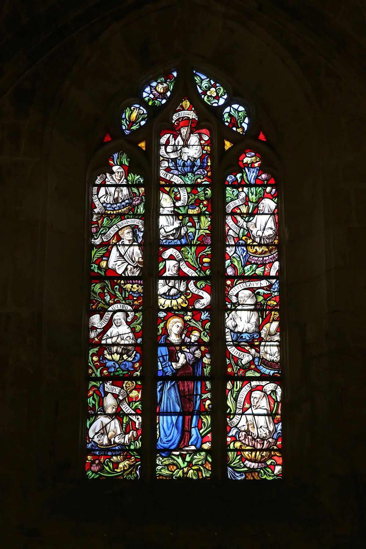 Glas-in-loodramen in de kapel, Charterhouse Saint-Sauveur