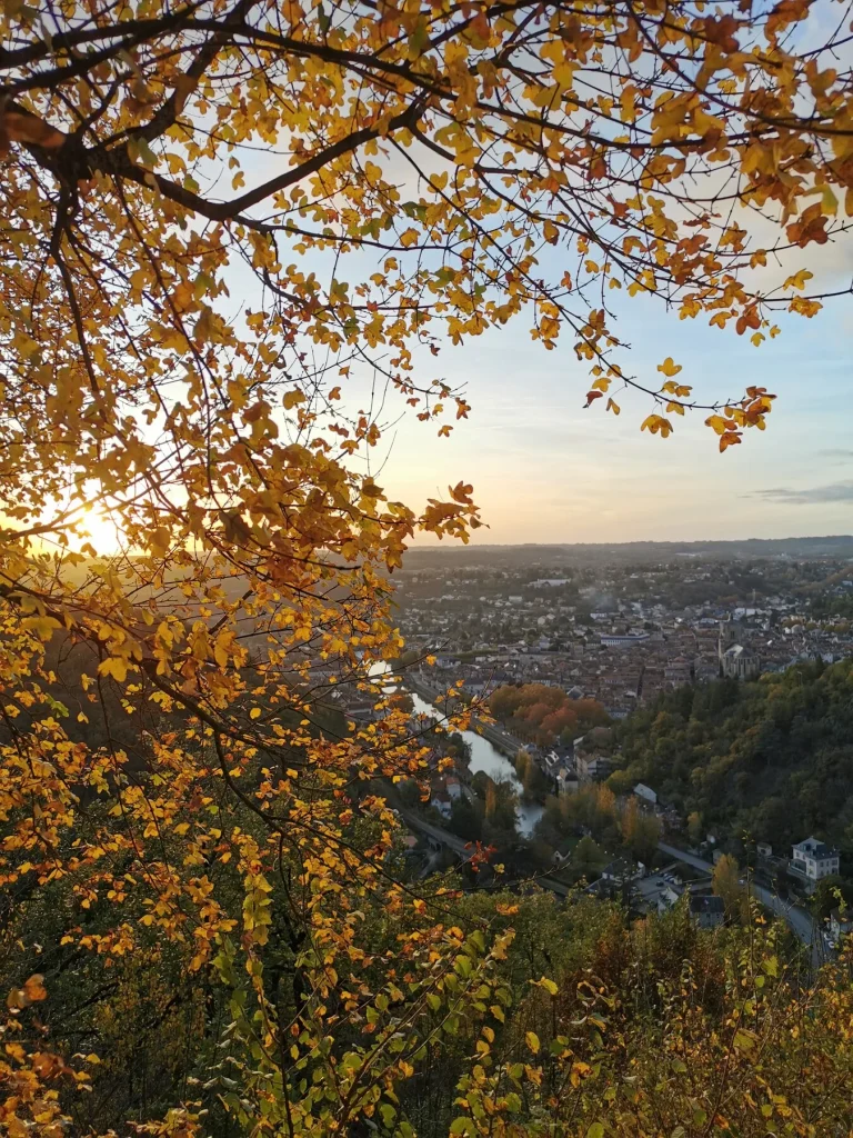 Calvaire de Villefranche de Rouergue en automne