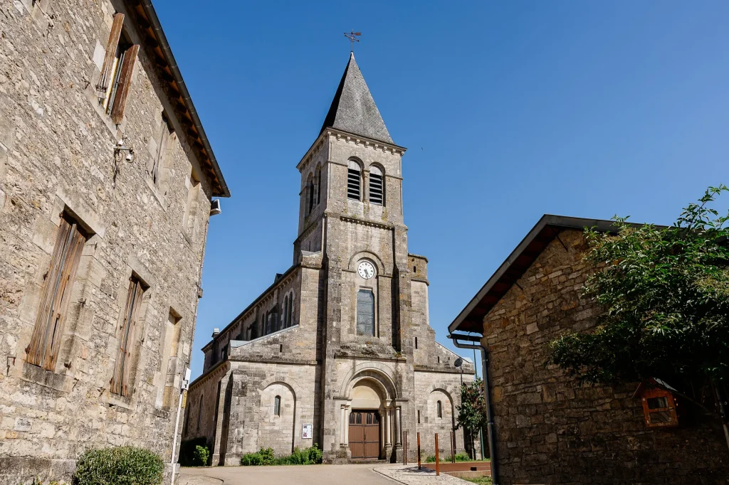 Eglise de La Capelle Balaguier, petit village en Aveyron