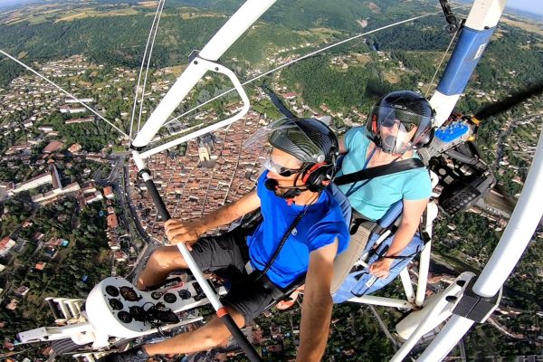 Ultralichte vlucht boven Villefranche de Rouergue