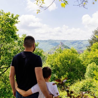 Mirador sobre Najac y las gargantas de Aveyron