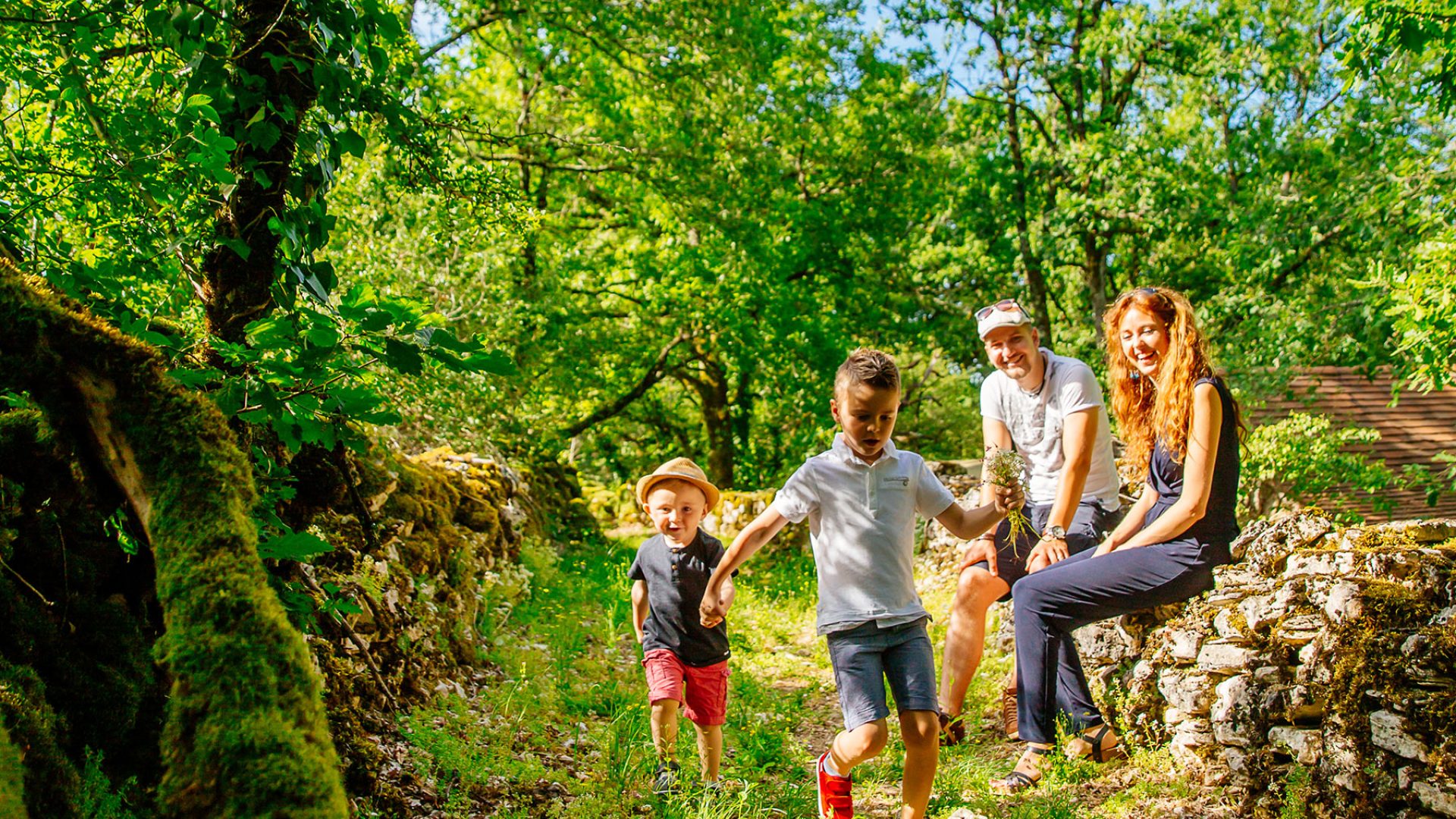 Family hike in Aveyron