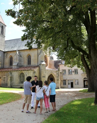 Bezoek aan het Kartuizerklooster van Saint-Sauveur