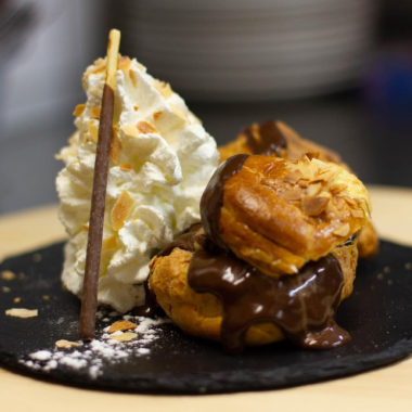 Profiteroles - dessert du Gaya
