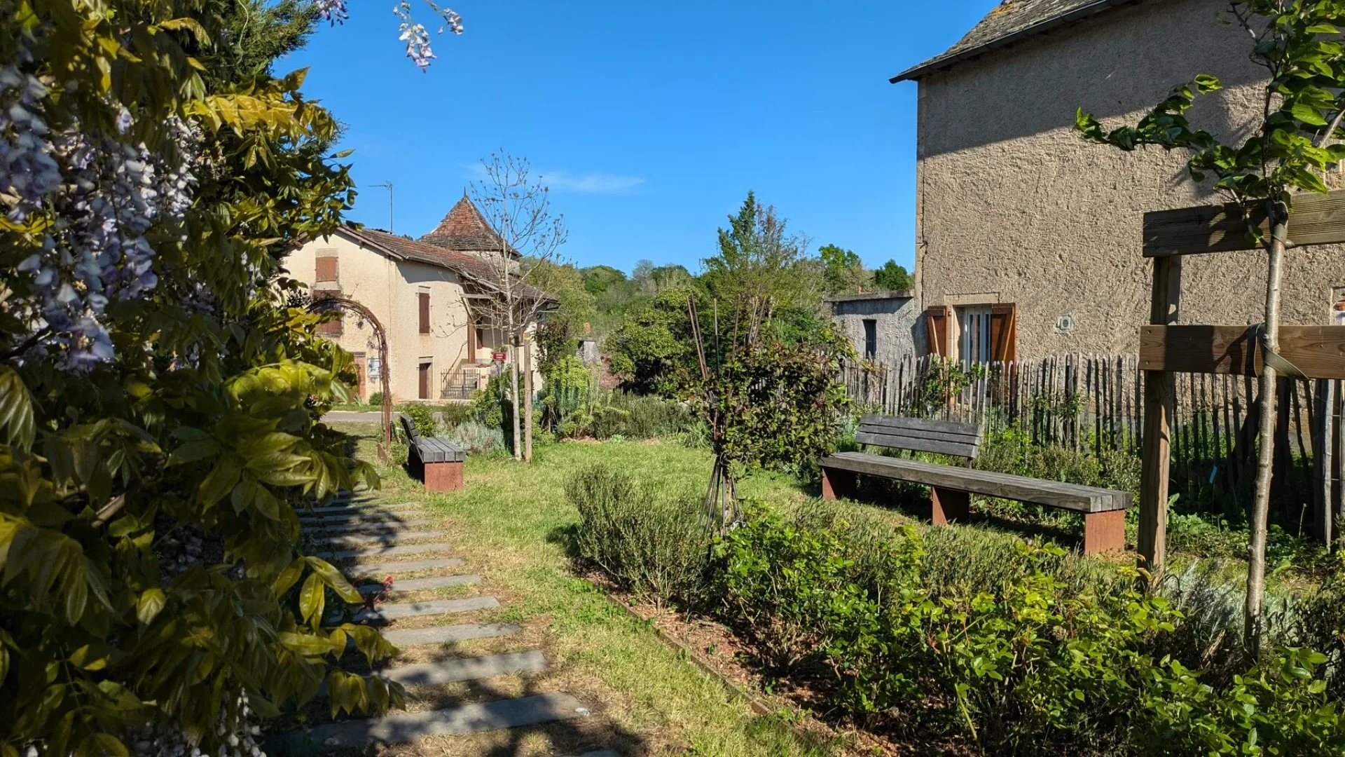 Bourg de Laramière