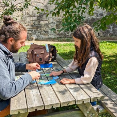 Jeu en famille à la chartreuse Saint-Sauveur Villefranche de Rouergue