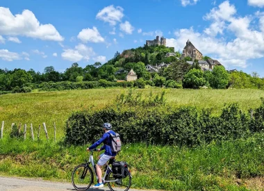 Ouvrir dans la galerie:  Vélo à Najac, Aveyron