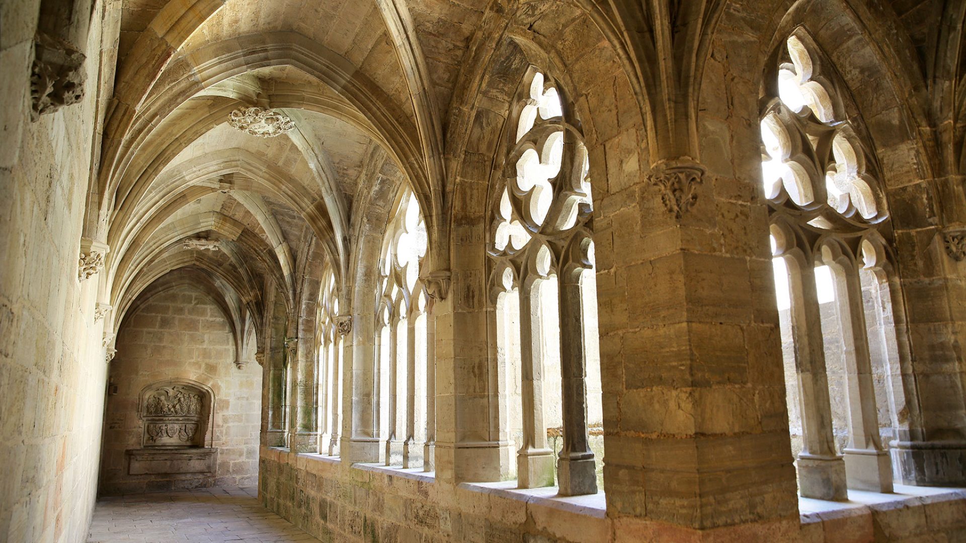 cloister-chartreuse-couple